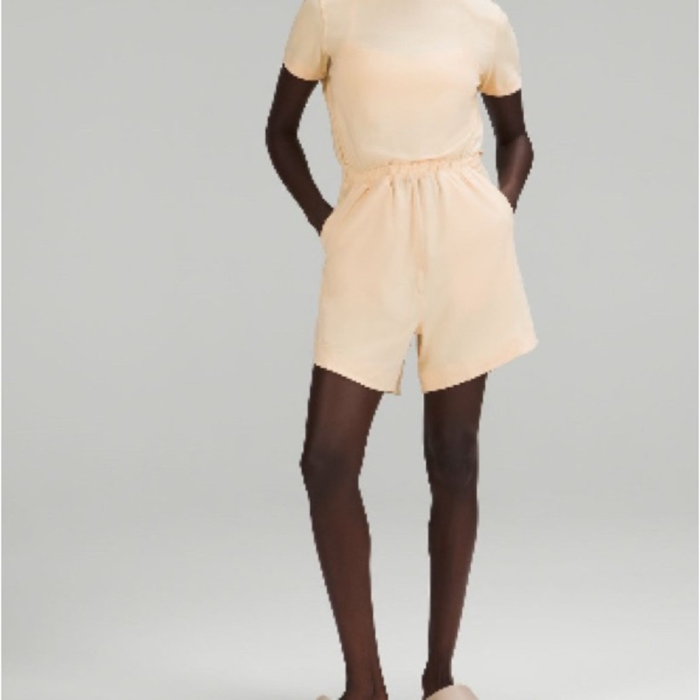 Women's Cream Shorts